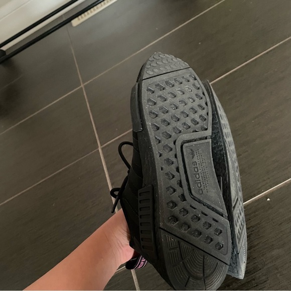 ADIDAS ORIGINALS WOMENS NMD_R1 PRIMEBLUE CORE BLACK / CORE BLACK - SOLAR PINK - Picture 6 of 9